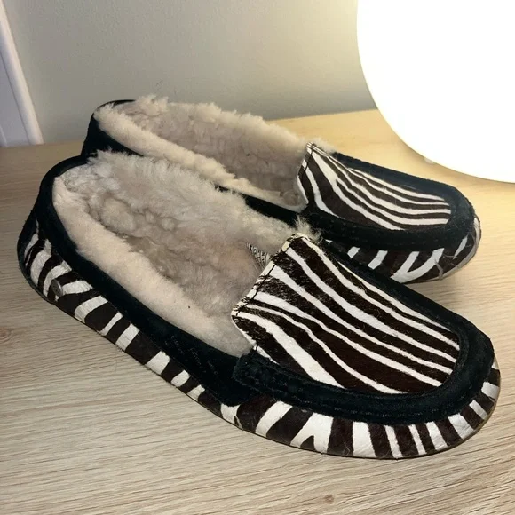 UGG Australia Authentic Black and White Zebra Pattern Slippers - Picture 3 of 5